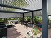 Pergola bioclimatica con chiusure